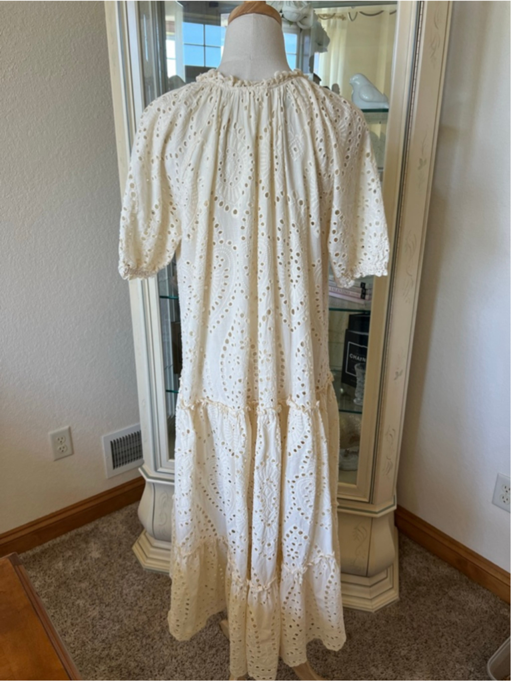 New Spell & The Gypsy Collective Cream Eyelet Maxi Dress S Runs L-can fit M & L! - Picture 4 of 6
